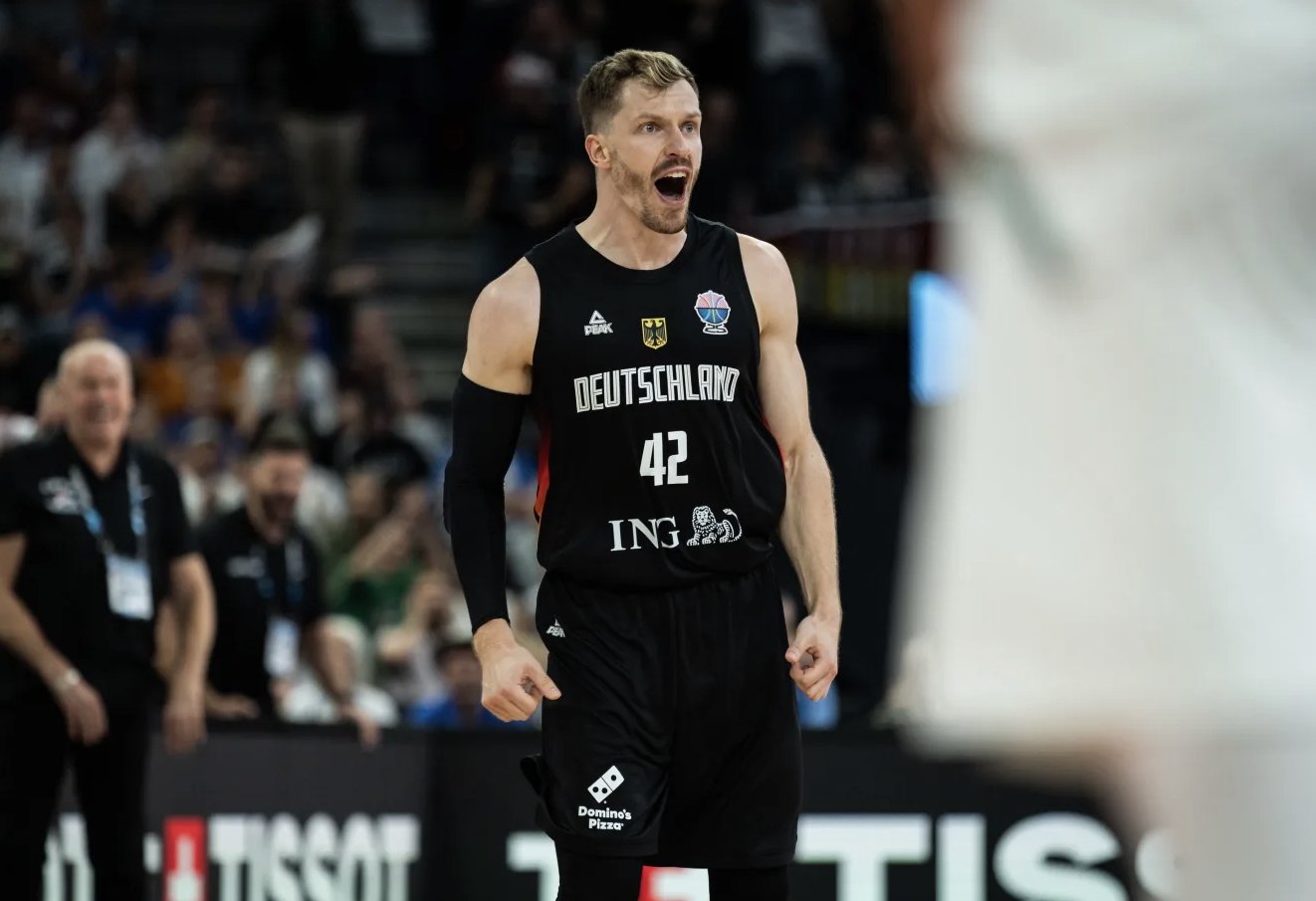 Najlepší strelec mimo NBA? Niekdajší kat Američanov z Nemecka má zatiaľ neuveriteľnú 71% úspešnosť za tri