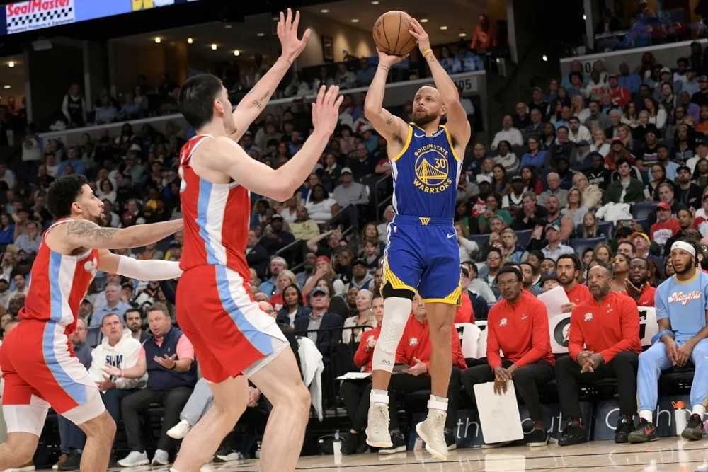 Najlepší tím poslednej dekády horí na draftoch. Aj preto nemá Steph Curry dostatok pomoci