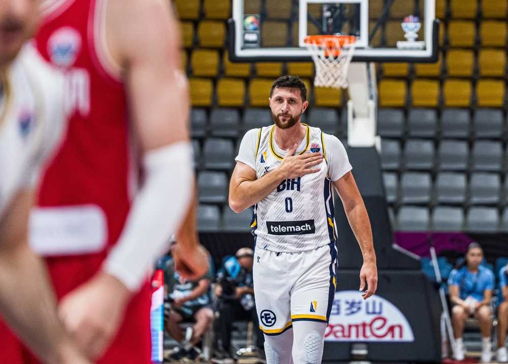 VIDEO: Nurkič s double-double a Bosniaci sú v play-off, na úkor Španielska ich doplnili aj Gruzínci