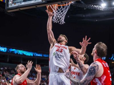 VIDEO: Triple-double Sengüna a Turci sú v semifinále, postúpili aj Gréci