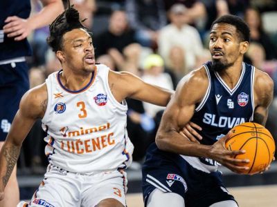 FOTO/VIDEO: Prvá výhra Slovana v SBL, Svit nastrieľal 100-vku a Handlová mala chvíľu na mále