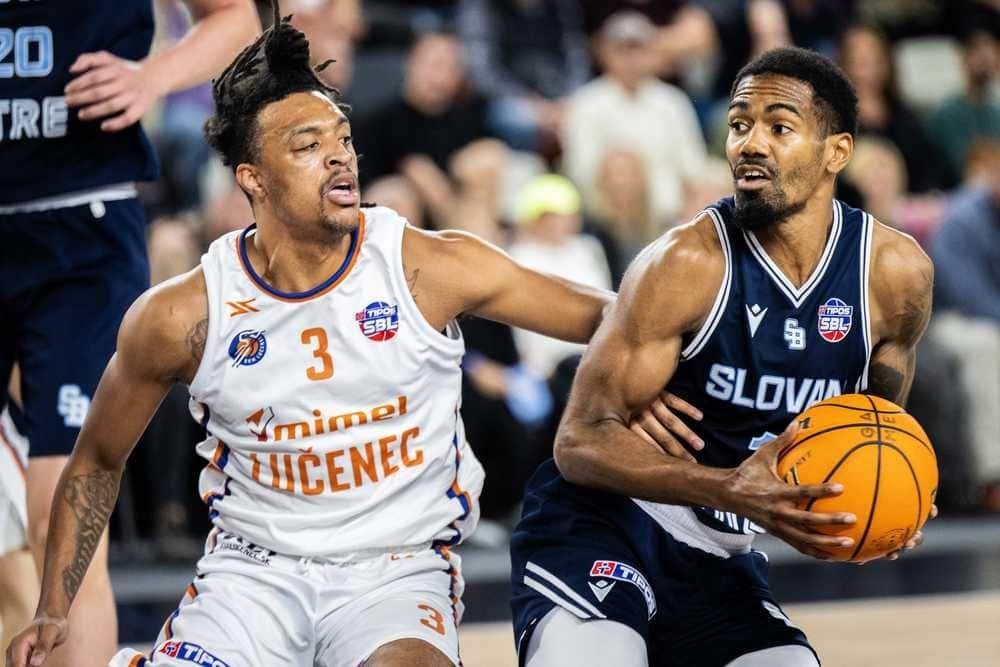 FOTO/VIDEO: Prvá výhra Slovana v SBL, Svit nastrieľal 100-vku a Handlová mala chvíľu na mále