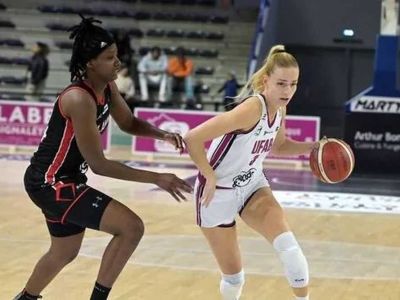 Čajky v stredu proti UFAB 49 Angers, pred tromi rokmi tam hrala Jakubcová
