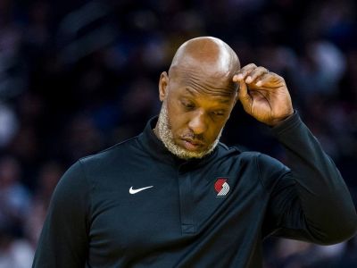 Billupsa a Roziera kluby uvoľnili s okamžitou platnosťou