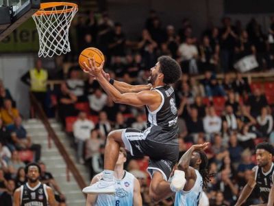 FOTO/VIDEO: Prievidza vyhrala aj v Bratislave, Patrioti s prehľadom a Iskra, Baník a Wolves s ďalšími prehrami