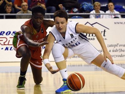 Basketbalistky uspeli aj vďaka skvele dominujúcej Jurčenkovej
