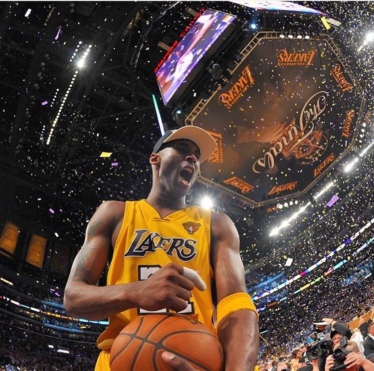 Kobe Bryant neodišiel, odletel!