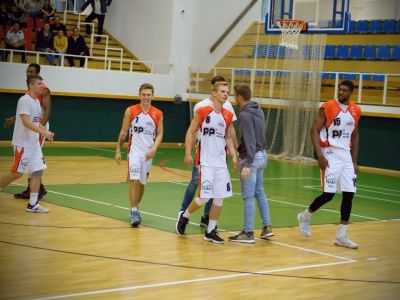 Nováčikovská Žilina s ambíciou etablovania sa, v kádri sú zámorské posily, študenti aj zubár