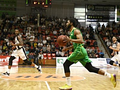 Basketbal je tímový šport, ale Levice prehrali vinou jedného hráča