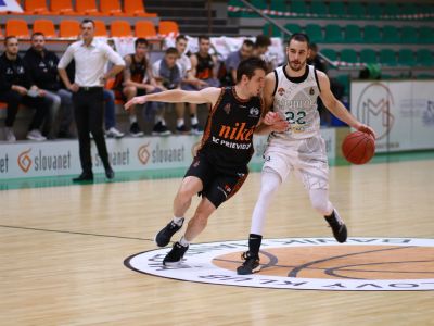 VIDEO: Prievidza pretlačila Handlovú v baníckom derby, uspeli aj Lučenec a Spišiaci
