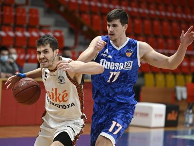 Lučenec sa drží tesne aj pred majstrom, je kolektívnejší, ale musí zlepšiť koncovky