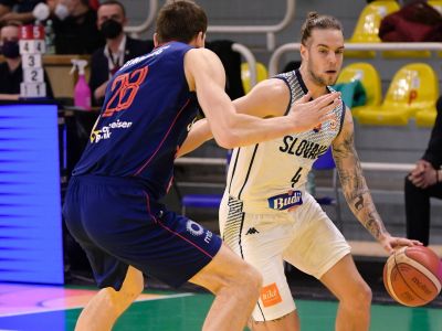 VIDEO: Slováci trápili favorita, ale prekvapenie sa nekonalo