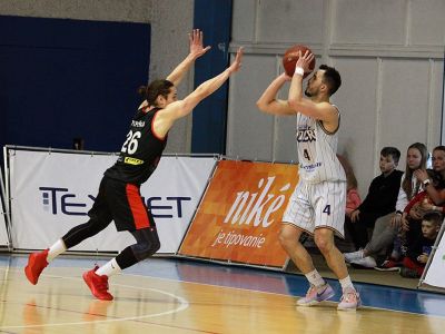 Komentár: Komárno má tromfy v rukách, Spišská potrebuje nájsť majstrovskú obranu