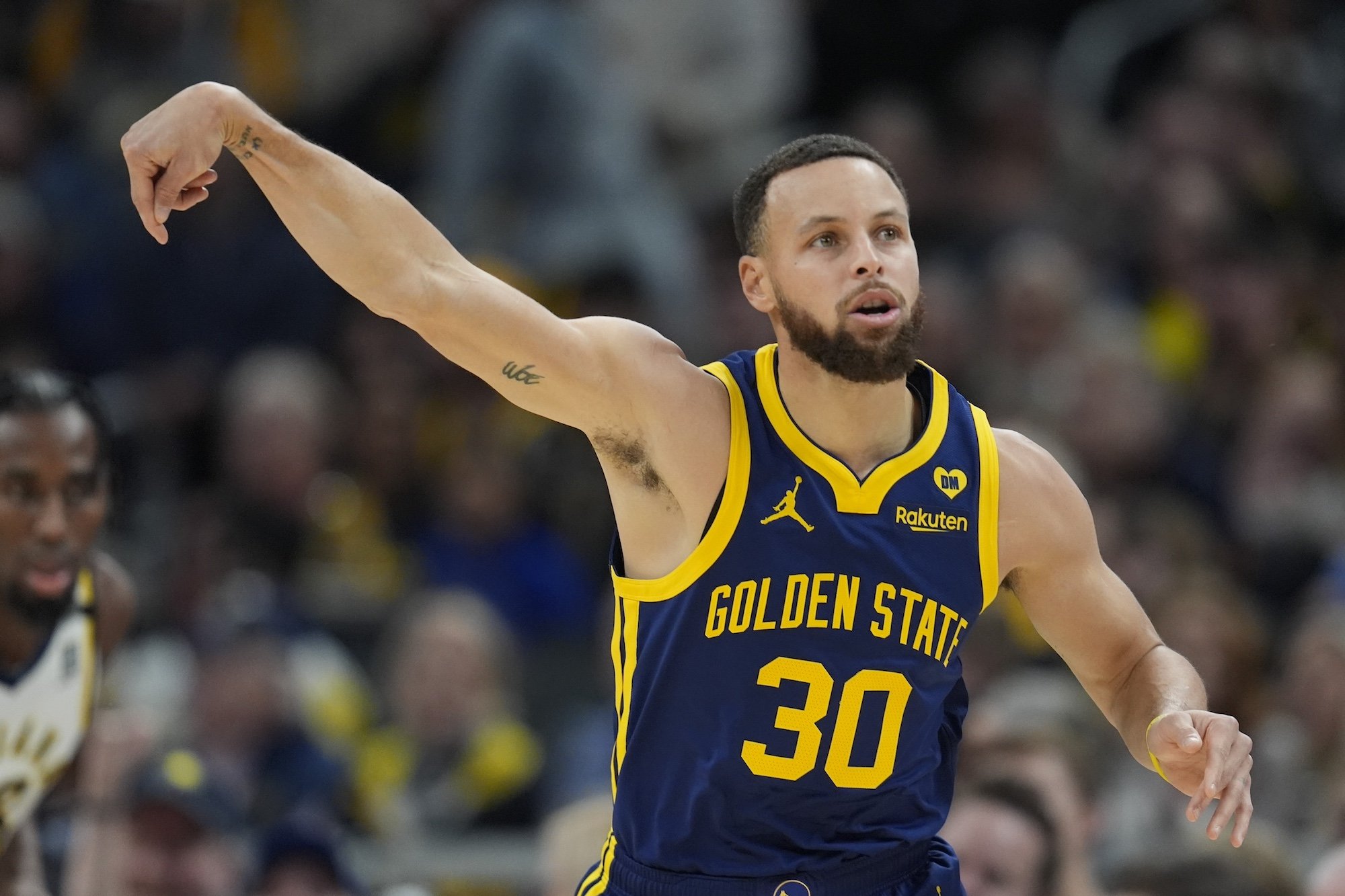 VIDEO: Golden State odpovedalo na kritiku a deklasovalo Giannisovo Milwaukee