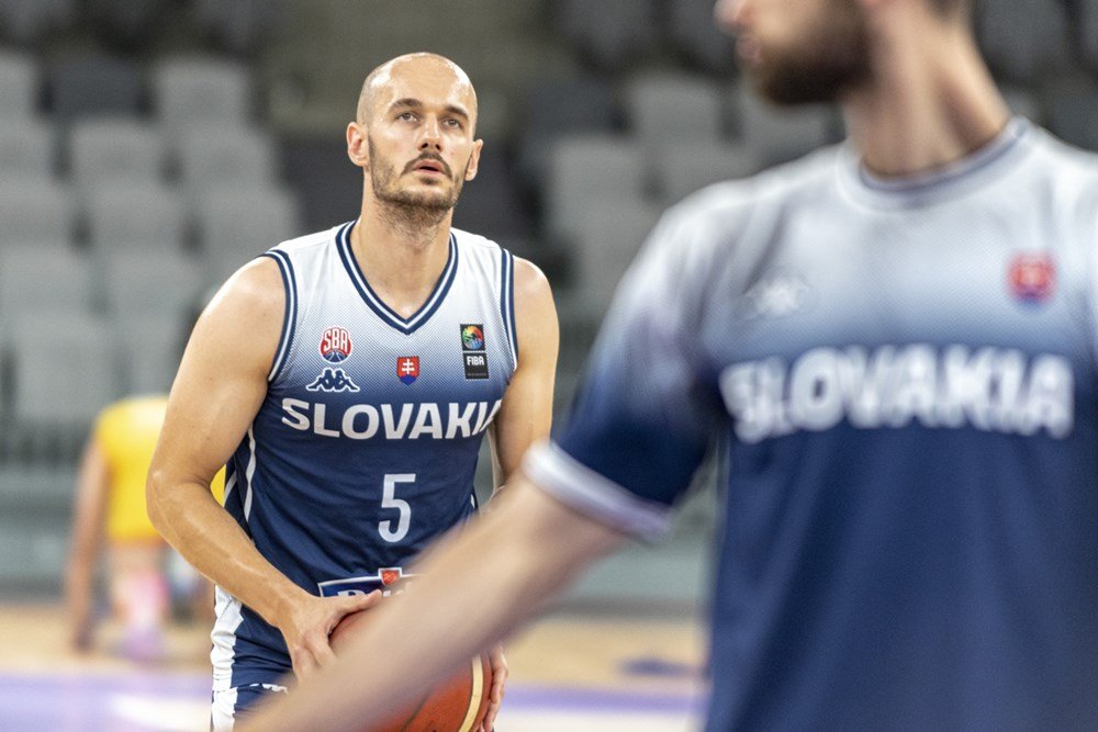 Krajčovič: Vieme, aká je naša pozícia, ale aj outsider vie prekvapiť. Nevzdávame sa dopredu, budeme bojovať