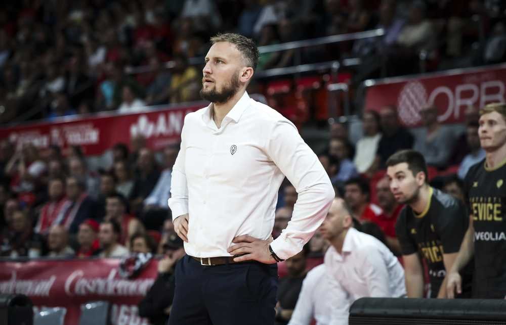 Dve domáce prehry nepriniesli paniku. Máme kvalitu, aby sme to otočili, vraví tréner Madzin