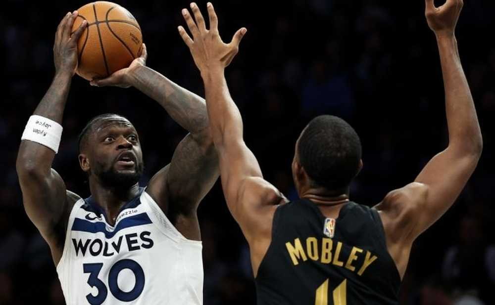 VIDEO: Julius Randle hlavnou hviezdou Wolves proti Cavs