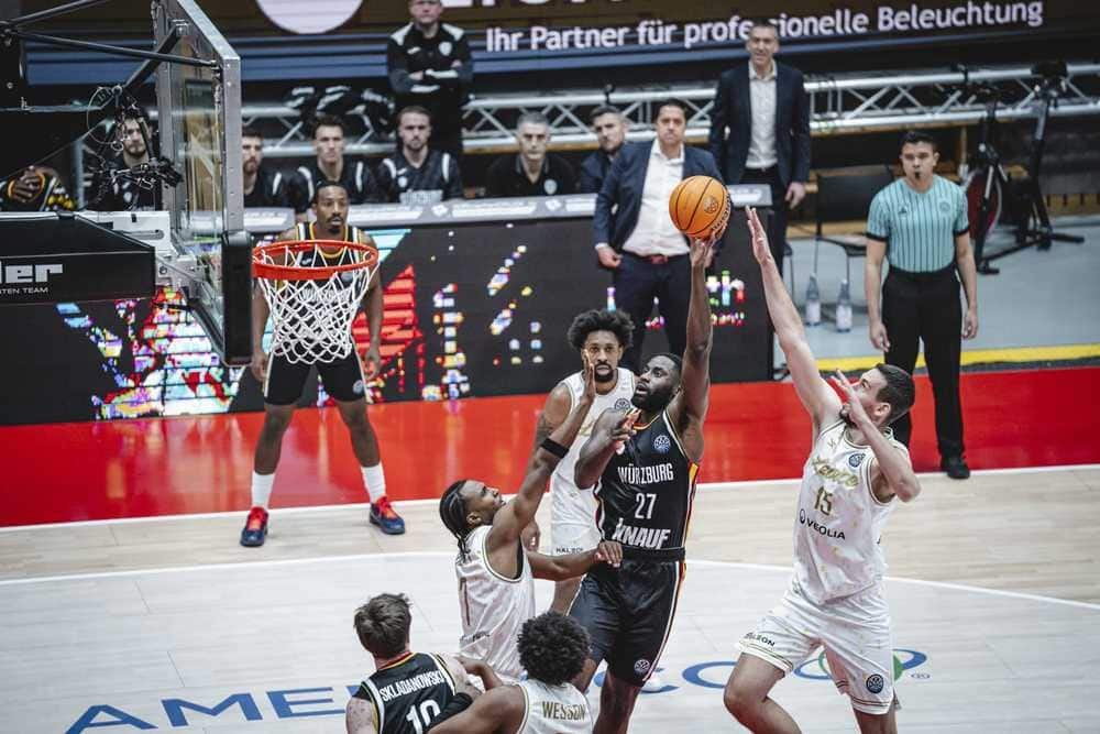 FOTO/VIDEO: Patrioti najlepšiu 16-ku nedobyli, no ukázali sa celej Európe