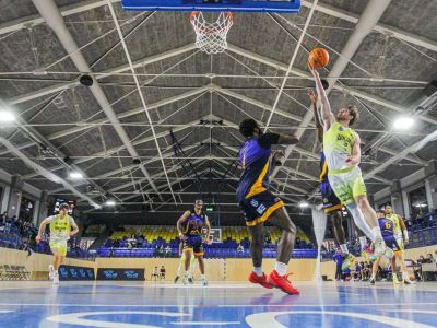FOTO/VIDEO: Wolves s druhým víťazstvom, Rytieri zvládli Baníkov a Nitra otočila z -17