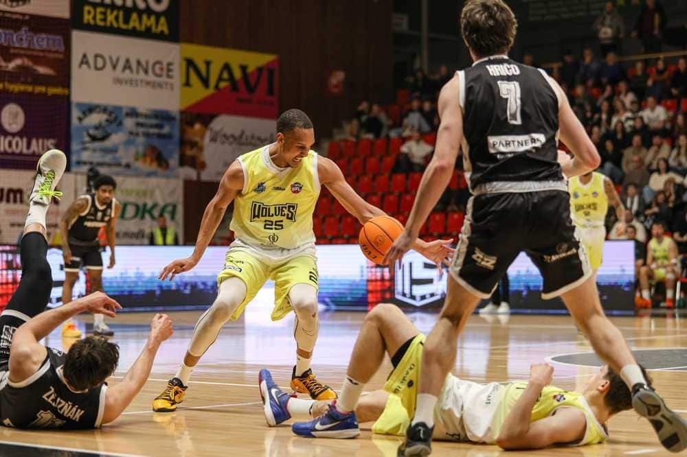 Za Wolves nastúpil na Hornej Nitre aj nový americký pivot