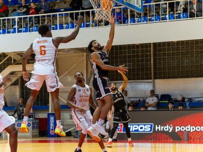 FOTO/VIDEO: Prievidza na záver otočila v Lučenci, Reynolds takmer s triple-double