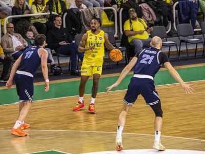 FOTO/VIDEO: Rickey McGill opäť úradoval a Slovan ide domov na prázdno