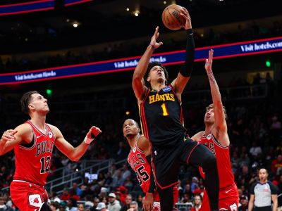 VIDEO: V hre bolo všetkých tridsať tímov, Atlanta uchmatla priamy postup