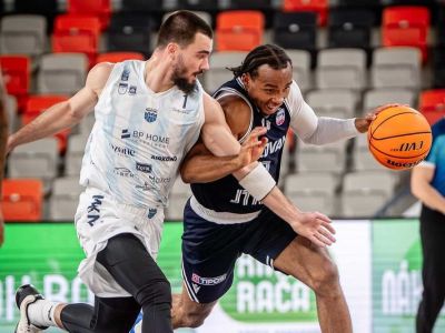 FOTO/VIDEO: Nevydarený večer slovenského klubového basketbalu dokonal Slovan