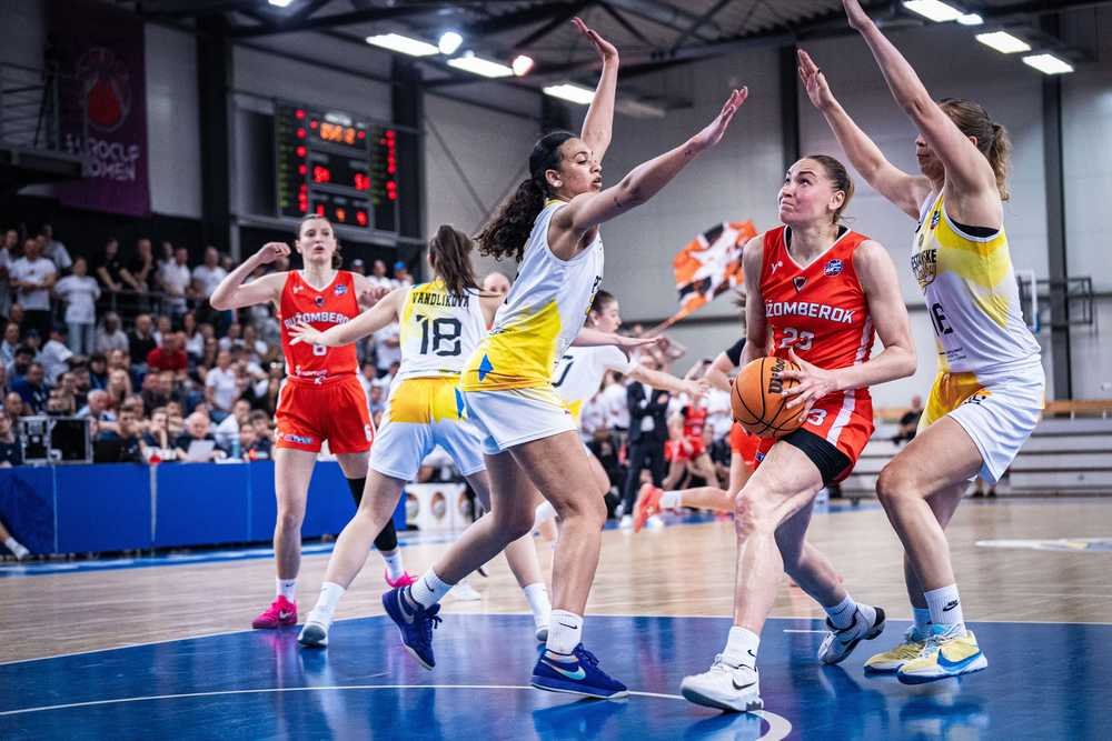 Prvou hviezdou bola Oľga Jackovec, Šedivá do NCAA s dvoma trofejami