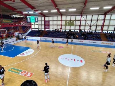 VIDEO: Žabiny a Slovan do finále