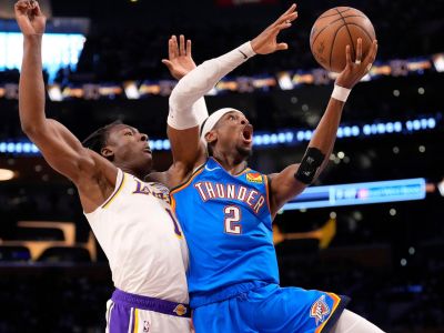 VIDEO: Oklahoma deklasovala Lakers aj na ich palubovke, Cleveland konečne vyhral