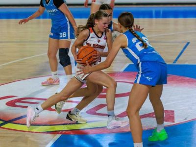 FOTO/VIDEO/M-SR Staršie žiačky U15: Ružomberský MBK potvrdil najvyššie nasadenie