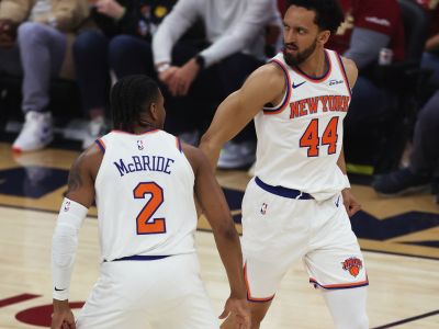 Nehrával, ťažko sa zranil, bol v play-off na odpis. Dnes je hrdinom finále NBA