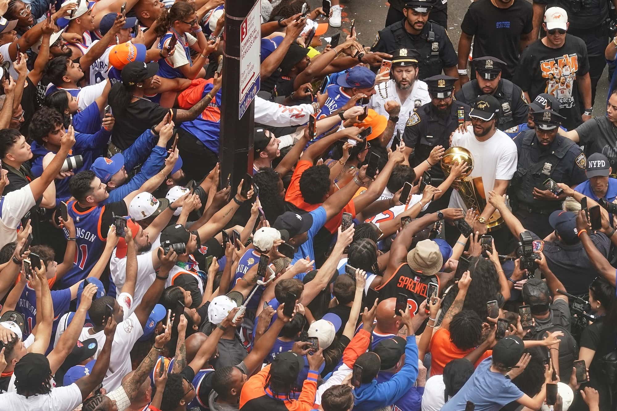 Milión fanúšikov oslavovalo s Knicks. Brunson rázne odpovedal kritikom
